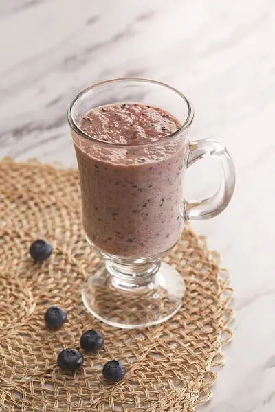 Fruit and Cereal Smoothie
