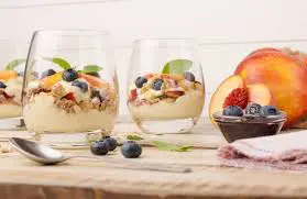 Vasitos de Yogurt con Frutas