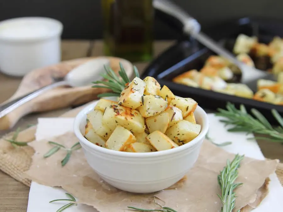WIC Recipe Garlic Rosemary Roasted Potatoes